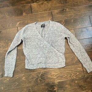 Abercrombie women’s sweater